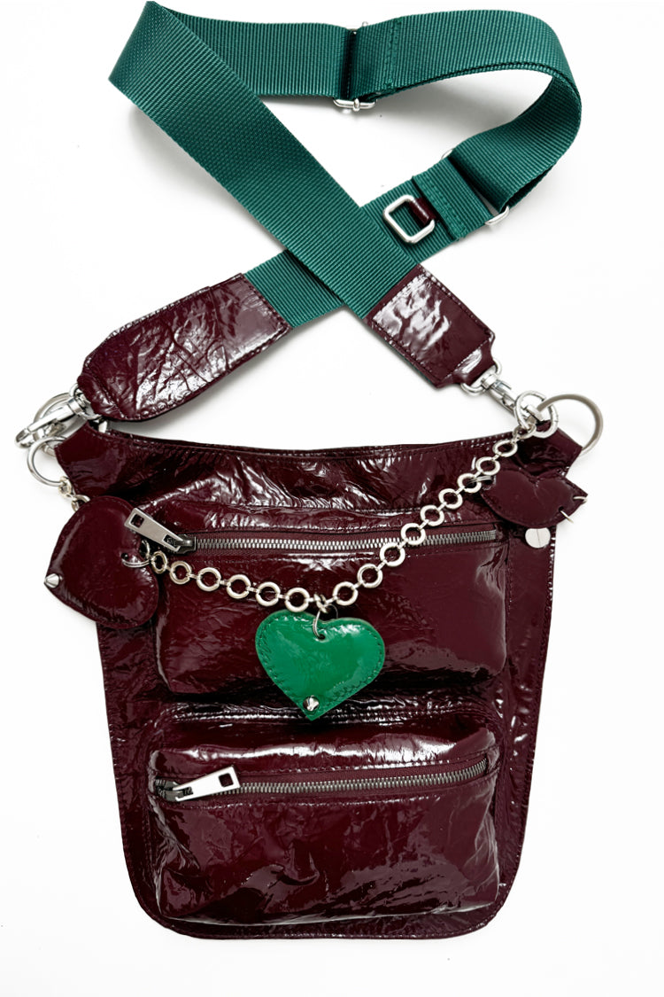 Umhängetasche "7-Pocket Bag"(bordeaux) mit Anhänger - NATALIA KLUDT ART & FASHION