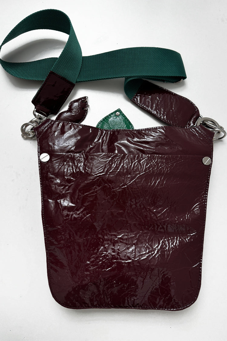Umhängetasche "7-Pocket Bag"(bordeaux) mit Anhänger - NATALIA KLUDT ART & FASHION