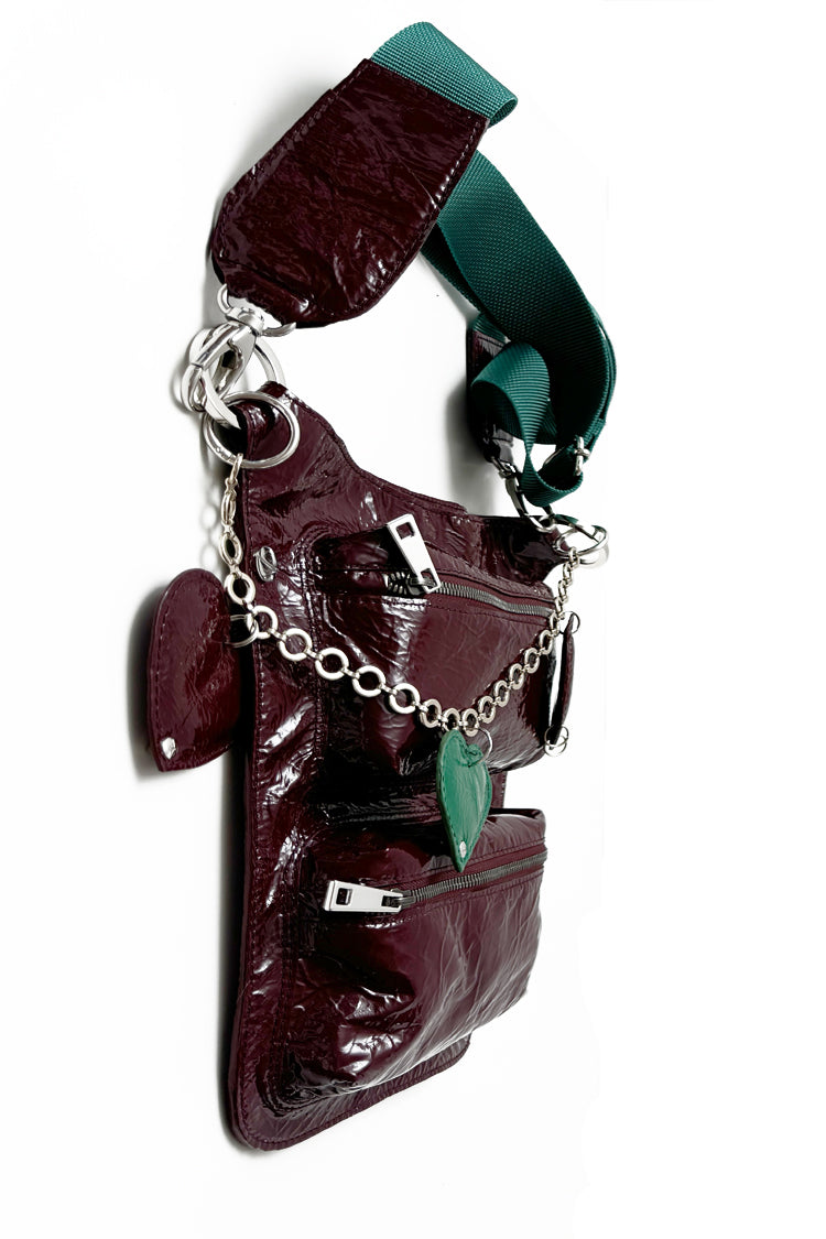 Umhängetasche "7-Pocket Bag"(bordeaux) mit Anhänger - NATALIA KLUDT ART & FASHION