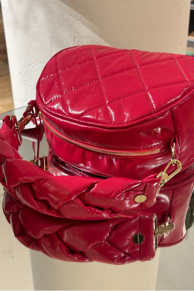 Kleine Tasche in Lackleder, gepolstert - NATALIA KLUDT ART & FASHION