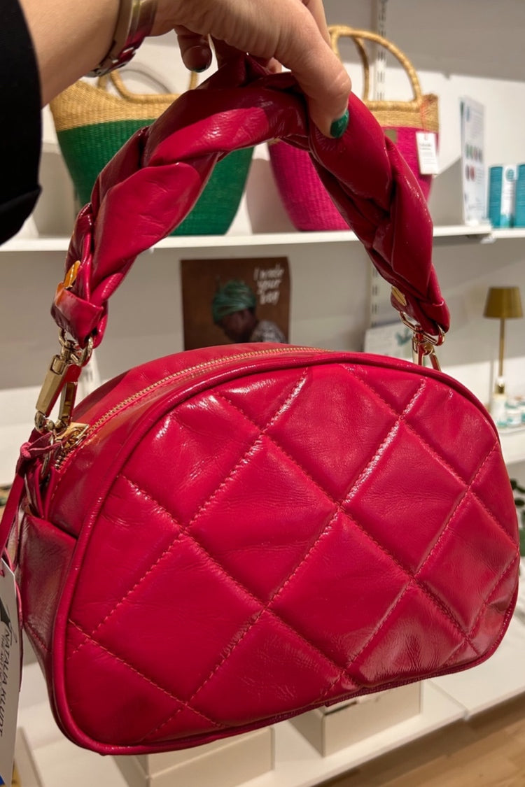 Kleine Tasche in Lackleder, gepolstert - NATALIA KLUDT ART & FASHION