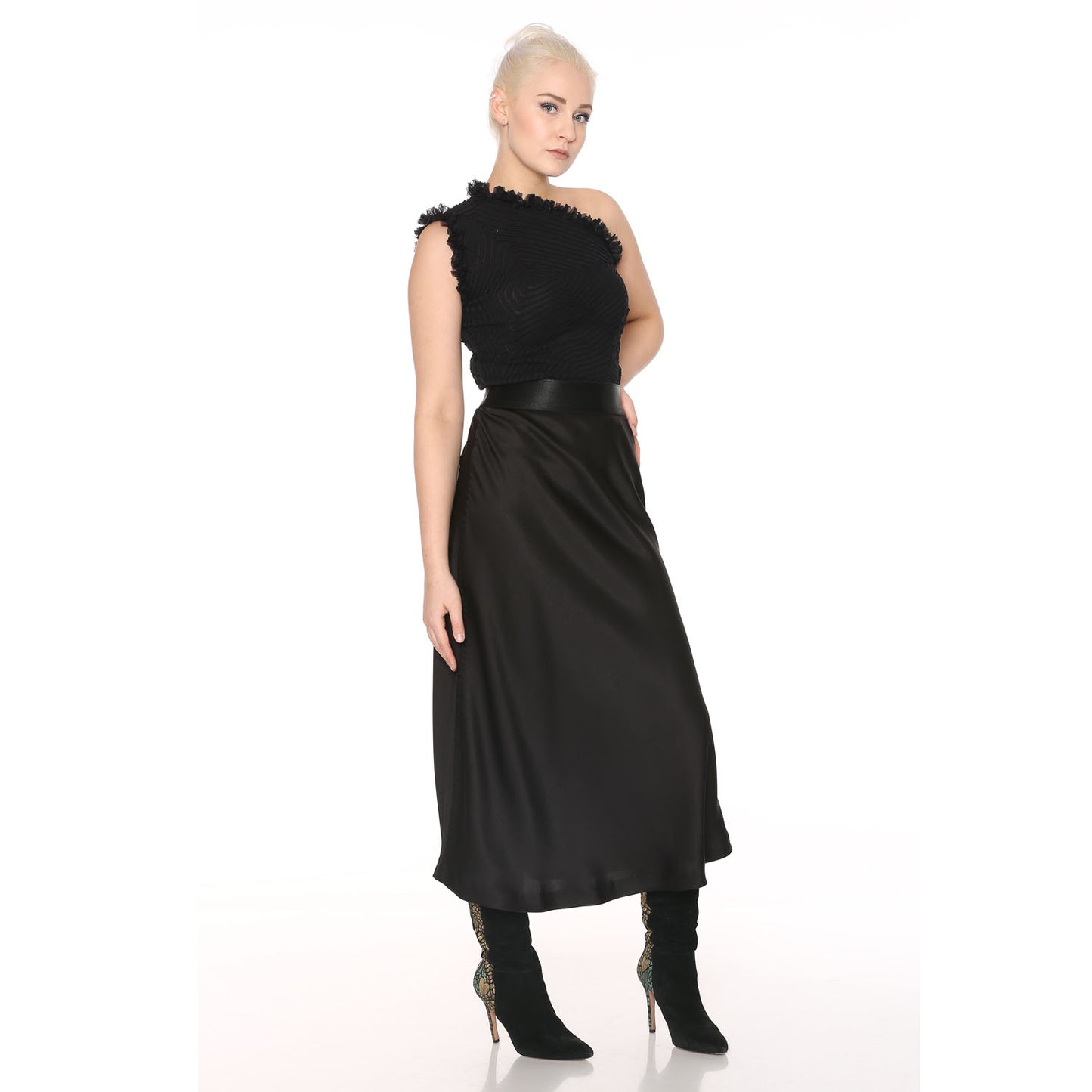 Asymmetrish Top "Aicedora" - Natalia Kludt