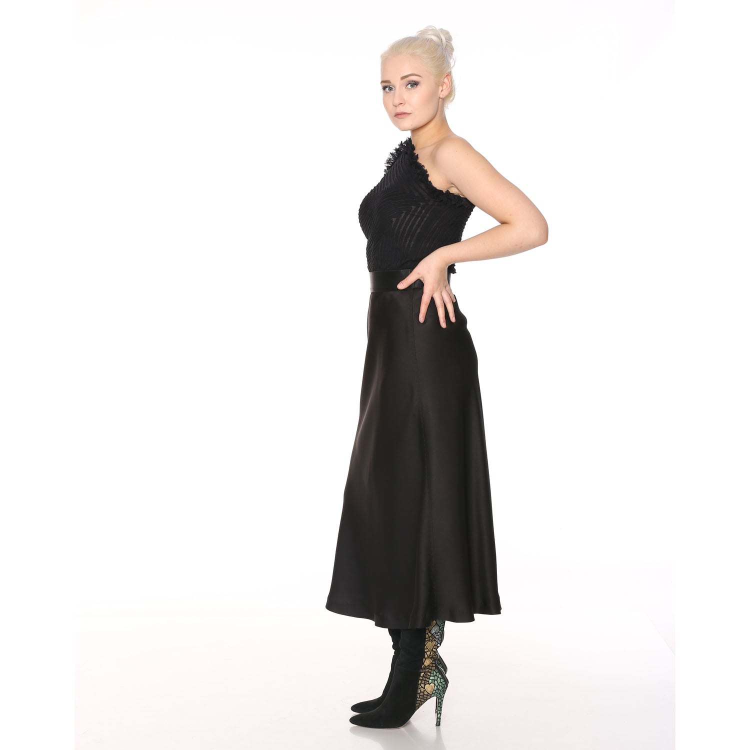 Asymmetrischer Top "Aicedora" - Natalia Kludt