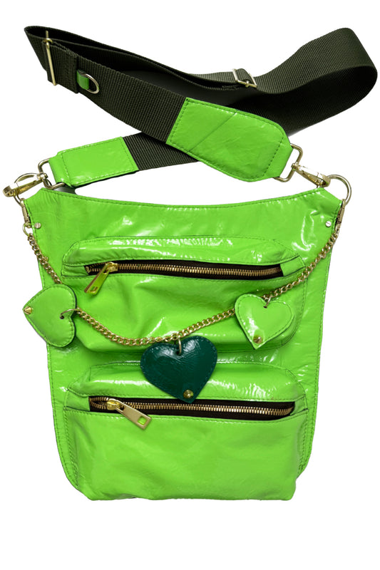 Umhängetasche "7-Pocket Bag"(grün) mit Anhänger - NATALIA KLUDT ART & FASHION