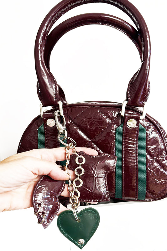 Ledertasche "Matröschka"-mini, mit Anhänger, bordeaux - NATALIA KLUDT ART & FASHION